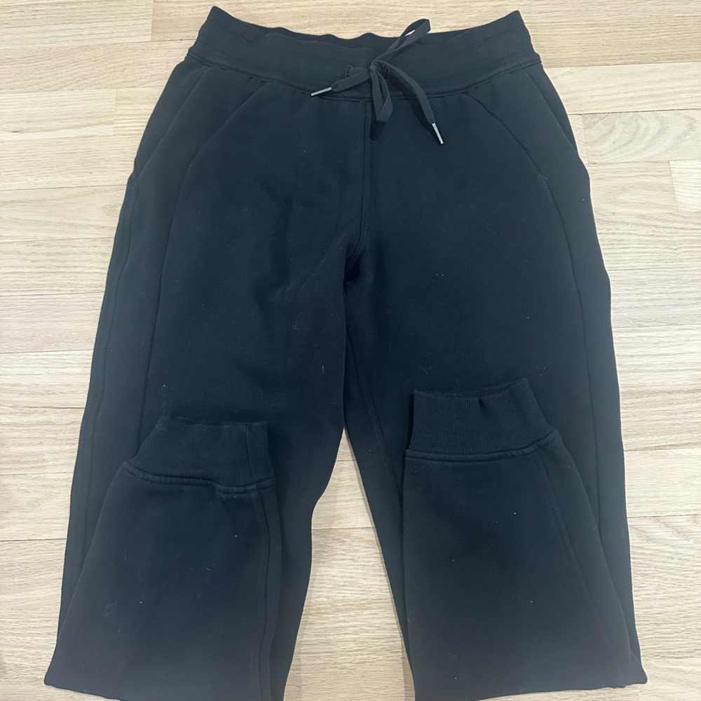Lululemon Cuffed Sweatpants